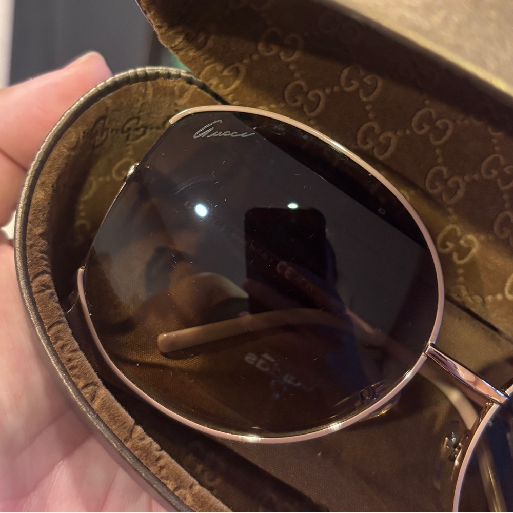 Gucci Women's Brown Gradient Round Sunglasses - Style: GG4208/s Color: 4ZGCC - Picture 6 of 13